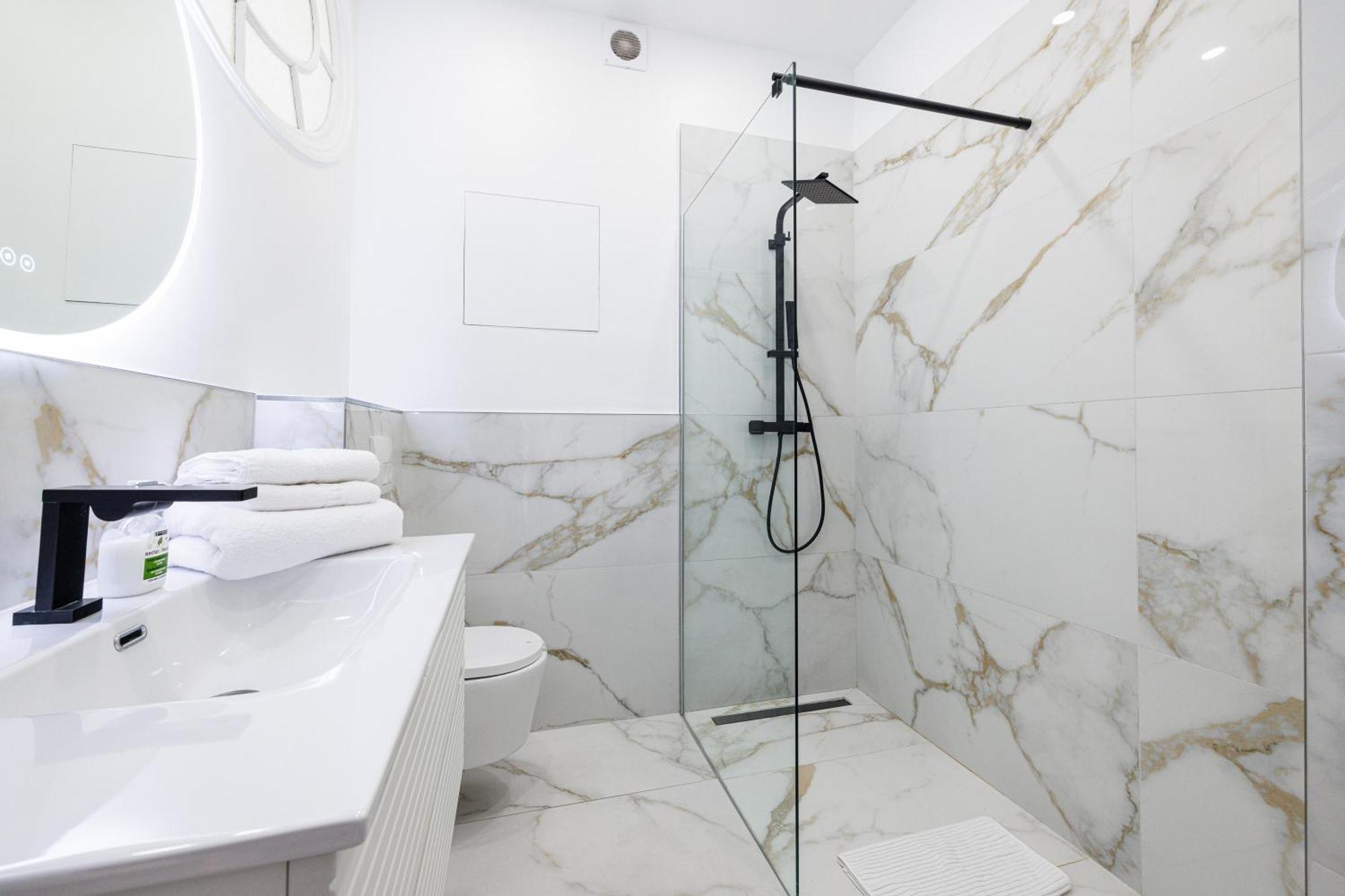 Vacances Au Palace - Happy Rentals Ментона Экстерьер фото
